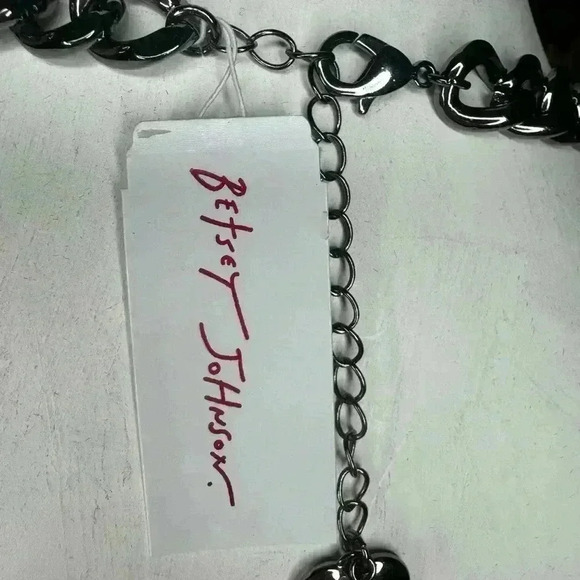 Betsy Johnson Christmas Holiday sparkly red pave crystals bows necklace. - Picture 8 of 10